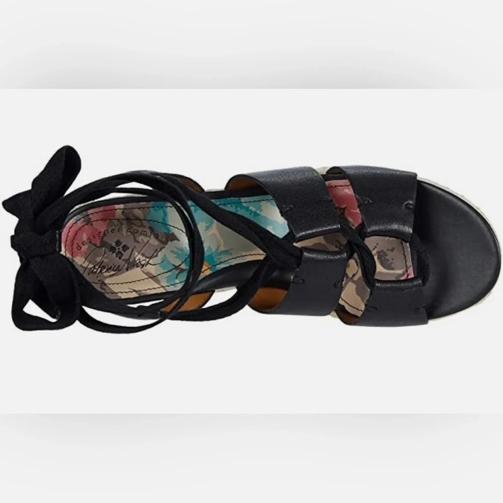 Patricia Nash Riva Wedge Leather Sandal Shoes Black - Size 6 - NWB